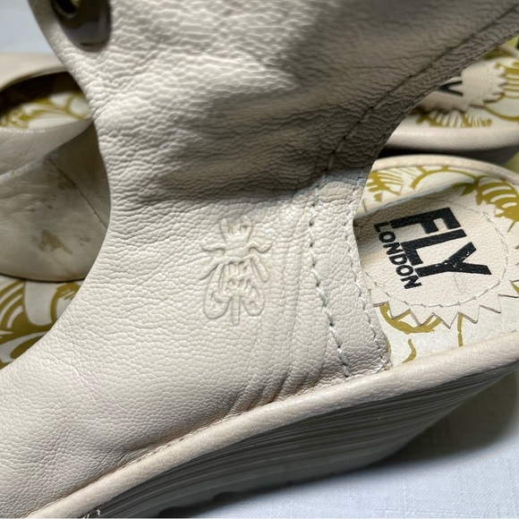 Fly London Cream Wedge Shoes with Metallic Accents. Size 9 or 40. - Picture 4 of 11